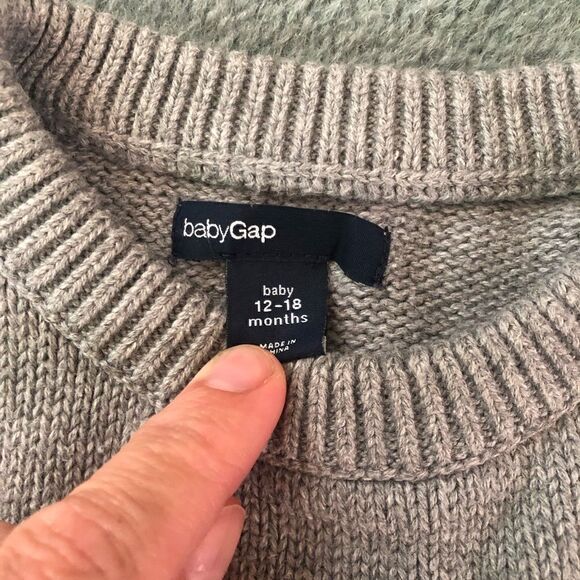 Gap baby sweater   - Picture 2 of 2